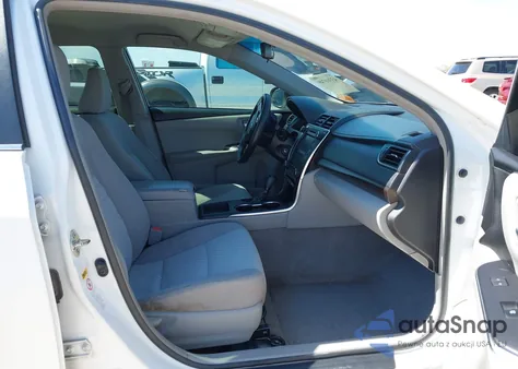 2017 Toyota Camry Le z USA, uszkodzony, nr VIN 4T1BF1FKXHU409502